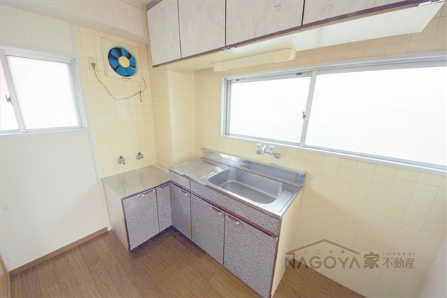 リリーハイツ丸山 キッチン