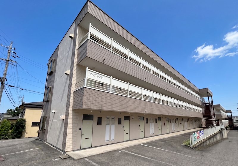 アップルズＨ 外観