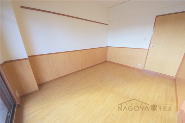 ブラウンハウス ベッドルーム