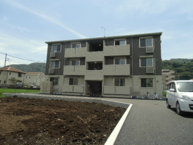 ヴェール・タカミネ 201号室 外観