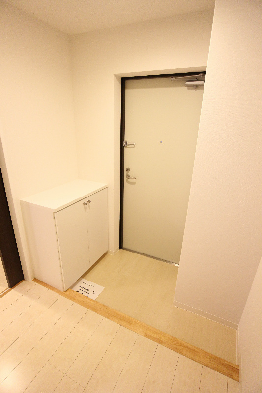 ビジターハイツ新宮MN51 玄関