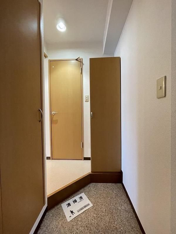 サンライフ鴨江 玄関