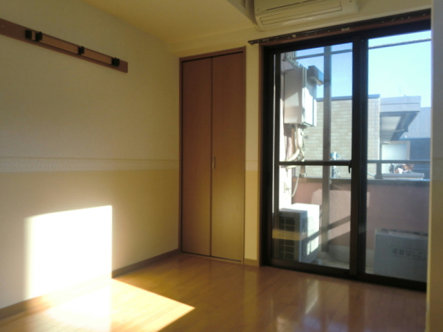 クラウン曳舟 リビング