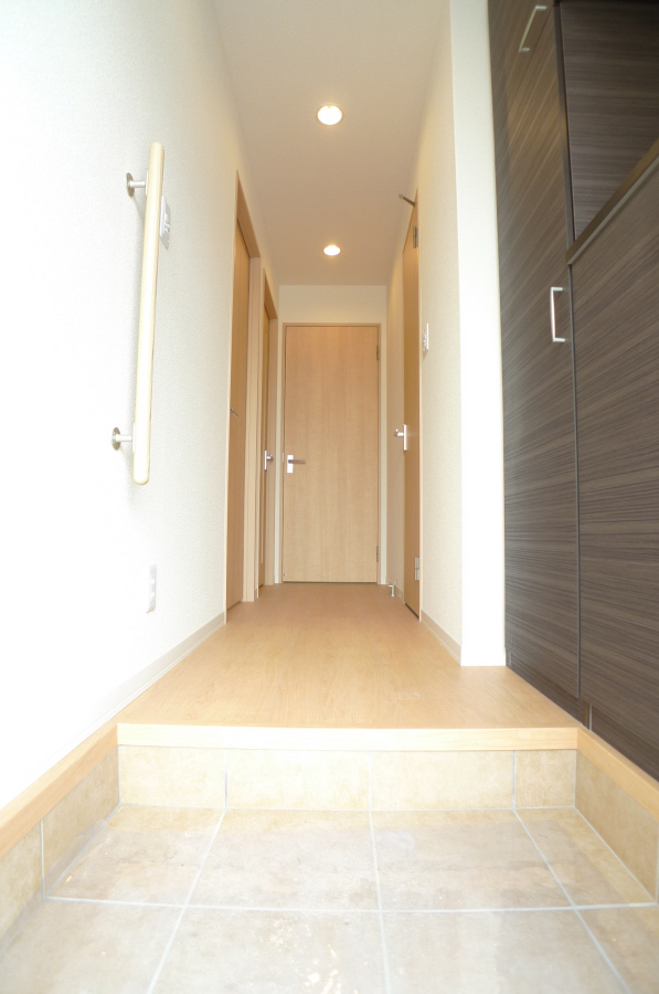 カンパニュラ 玄関