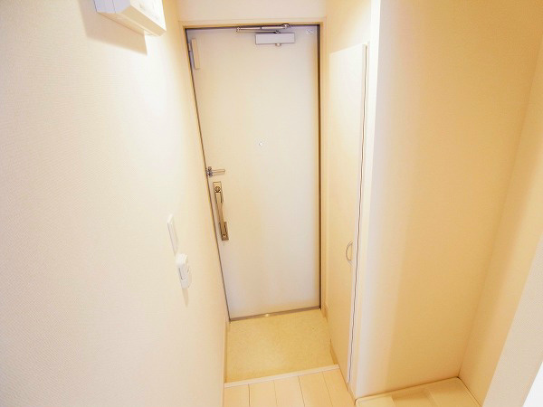 リブリ・サンモール柏 玄関