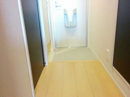 グランボア　B  玄関