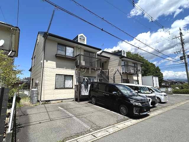 クレセントヴィレッジＡ棟 駐車場