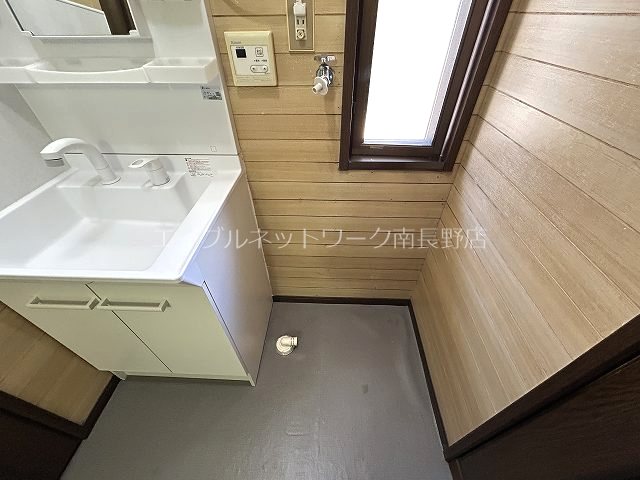 クレセントヴィレッジＡ棟 洗面所