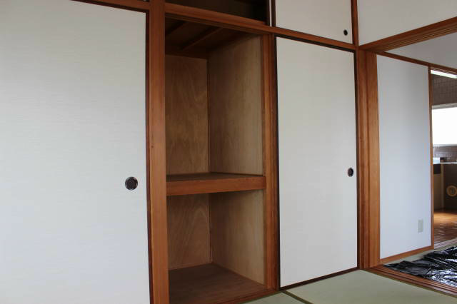 ディアコート海老園 収納