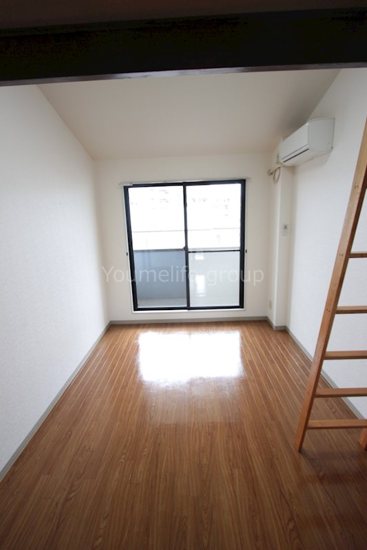 SHINアパートメントハウス扇町 リビング