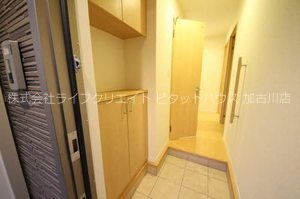 カーザ　ボニータ　B棟 玄関