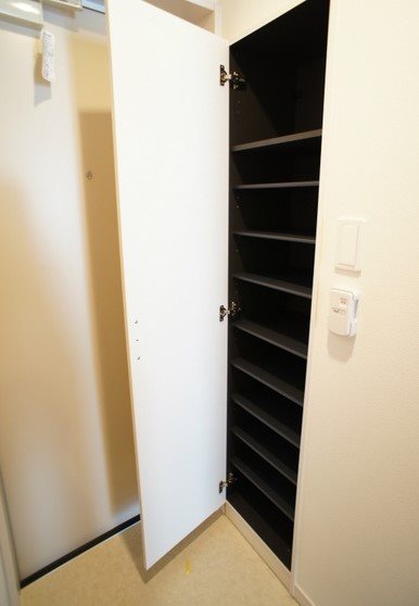 リブリ・chigasaki（リブリチガサキ） 玄関