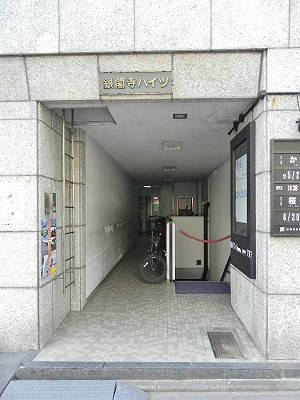 銀閣寺ハイツ エントランス
