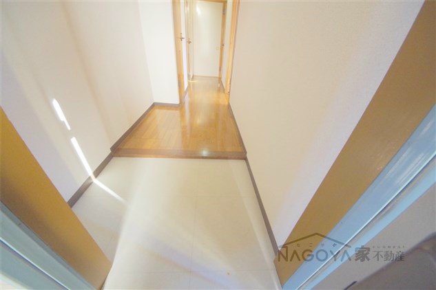 AVENUEやなぎはら 玄関