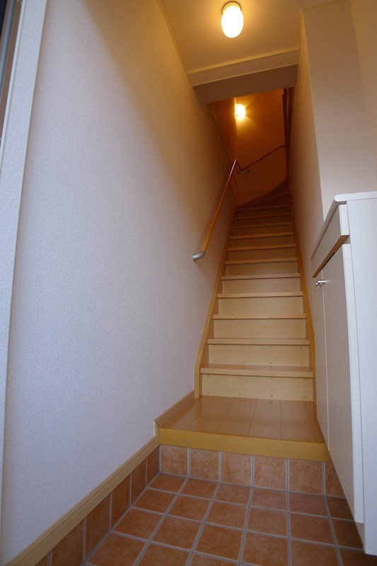 カルマーレA 玄関