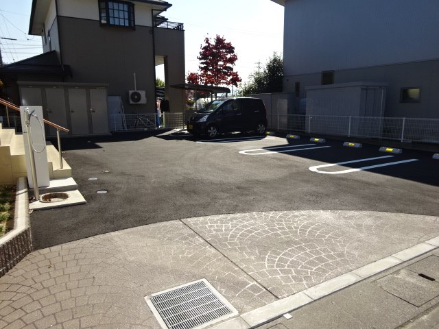 アグニＳ 駐車場