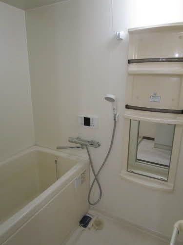 タウンソレイユ 風呂画像