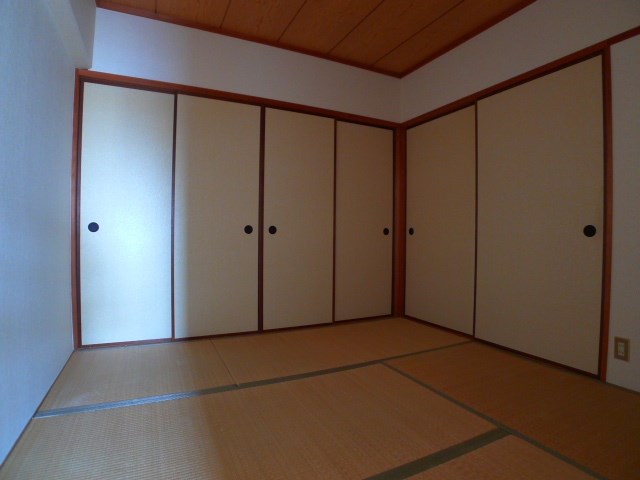 リバーサイドＡ ベッドルーム