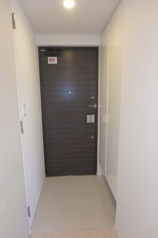 コートリヴィエール東六郷 玄関