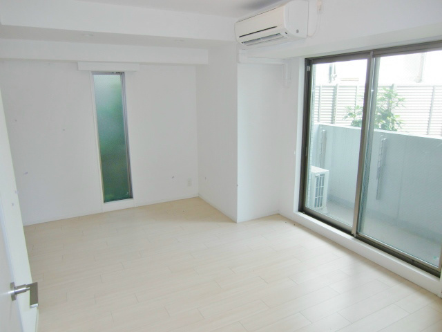 コートリヴィエール東六郷 リビング