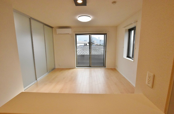 ブライト・グッド・メゾン明和 キッチン