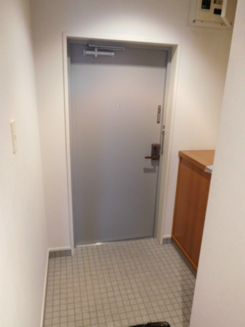 サバービア581 玄関