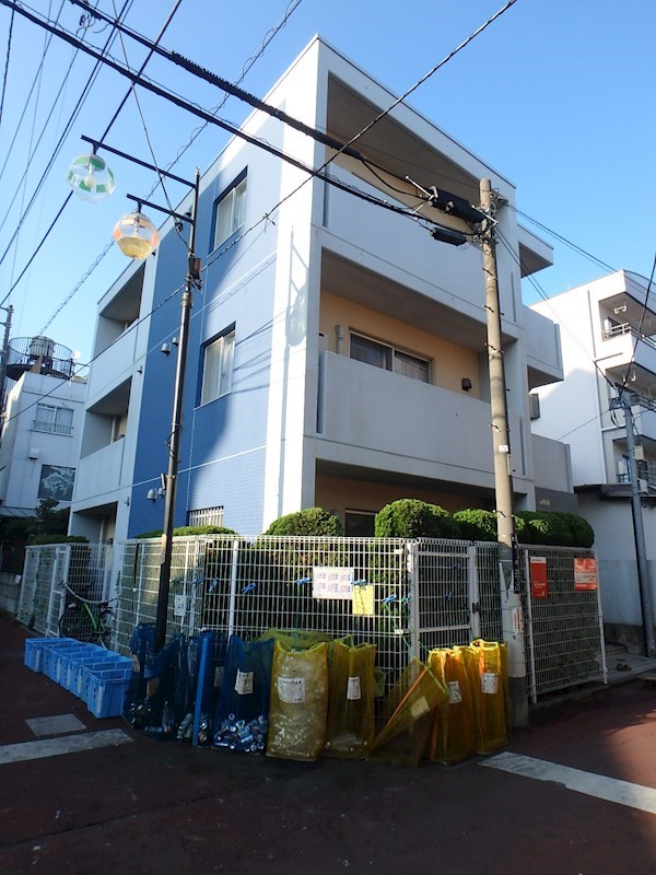 アザレ湘南 102号室 外観