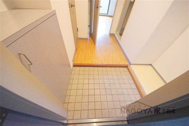 アーバン塩付 玄関