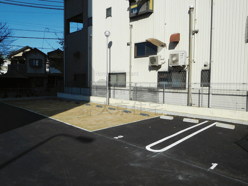 ラ・フォーレ久宝園 駐車場