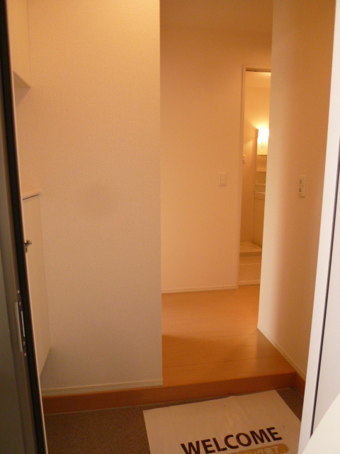 シャトレー　B 玄関