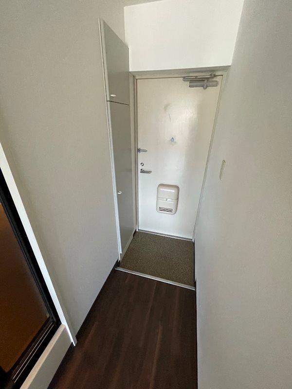 ラ・パルフェ・ド・シャテーニュ No.2 玄関