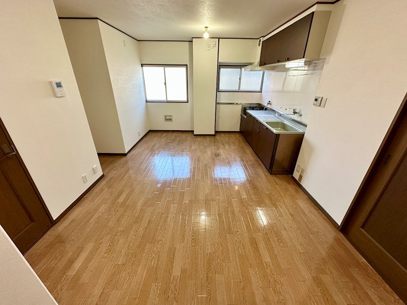 ロイヤルトップレジデンス リビング