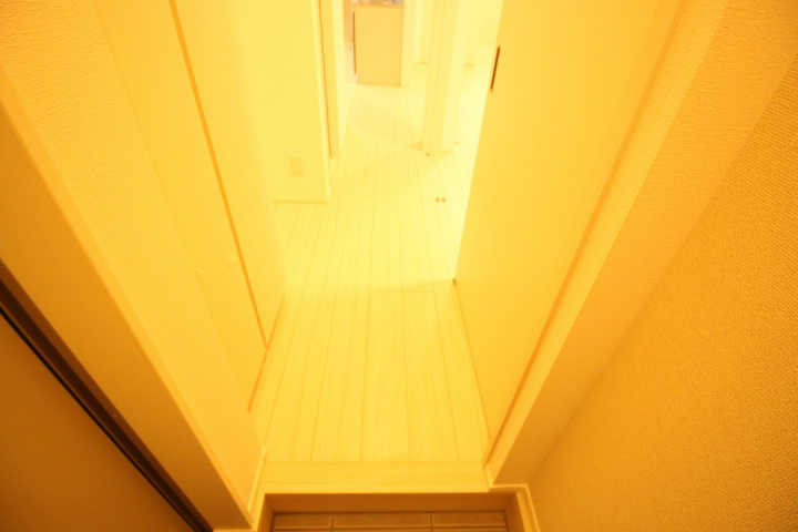 ラヴィ松戸 玄関