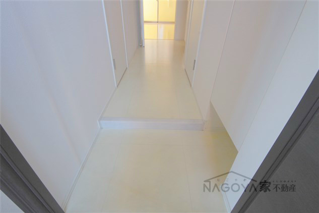 カレント茶屋が坂 玄関