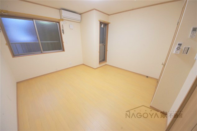 瑞穂ヶ丘ビリーブ館 リビング