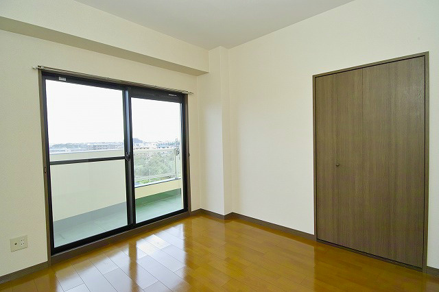 ライフ第5マンション大平台 ベッドルーム