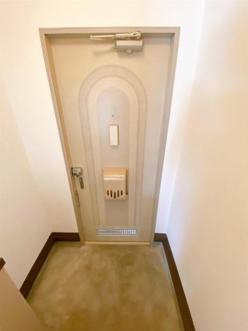 コーポレスサチヤ 玄関