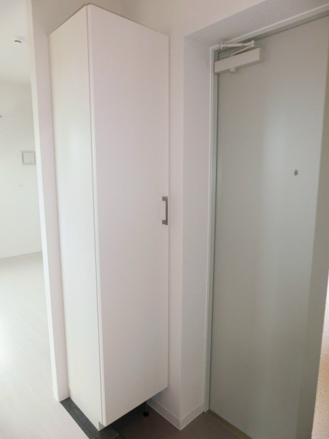 ISORA一番館 玄関