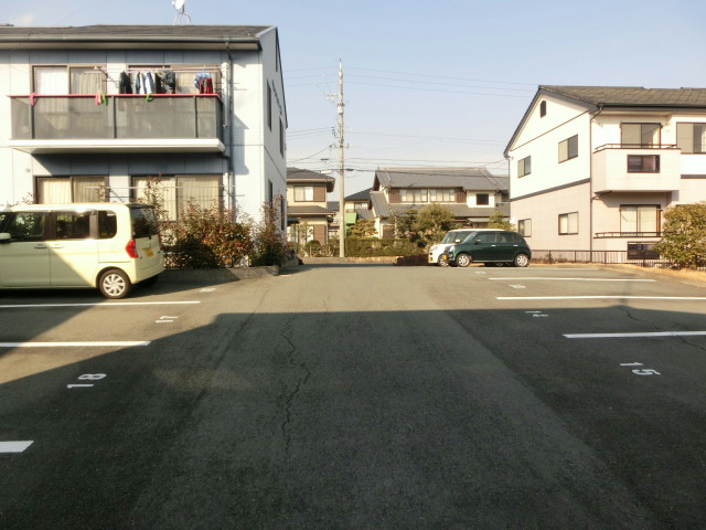 ディアス　ブリッツァB 駐車場