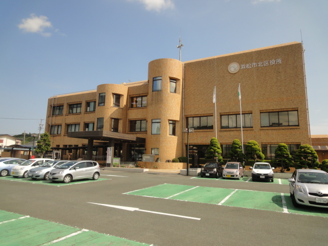 アビニヨン 役所