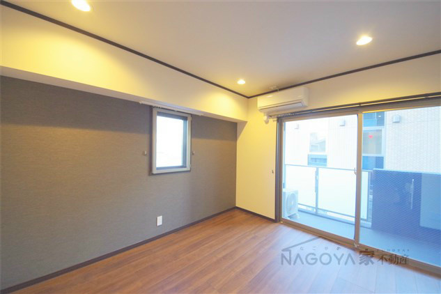 MINA葵 リビング