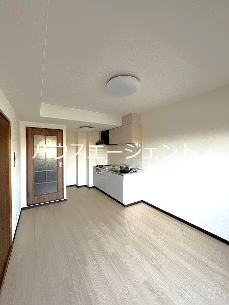 ベイ・ドルフィン リビング