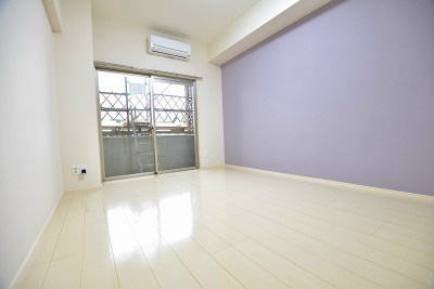 ラ・フェリス下到津 リビング