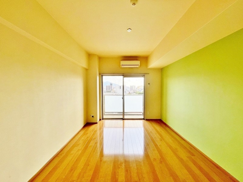 ラ・フェリス下到津 リビング