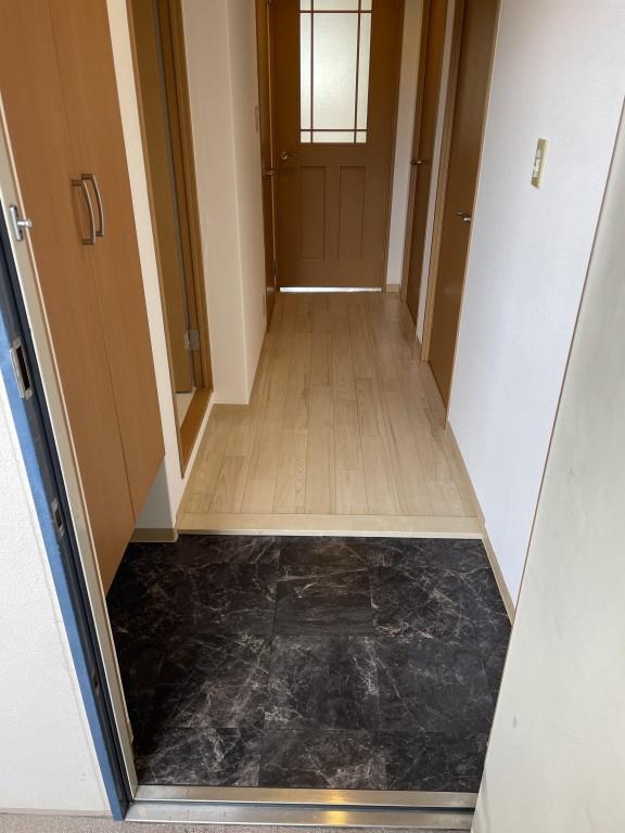 ボヌールエトワール2番館 玄関