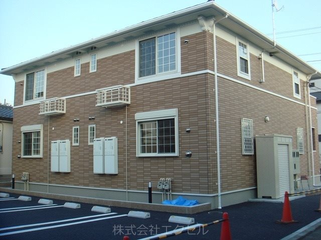 Act5 駐車場