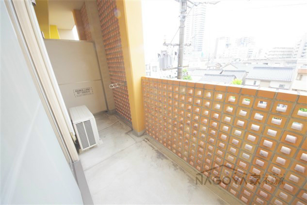 オレンジスクエア ベランダ