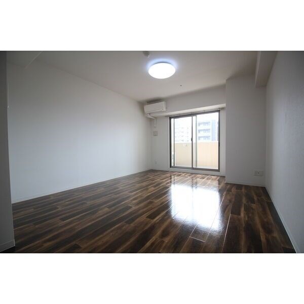 Viare storia リビング