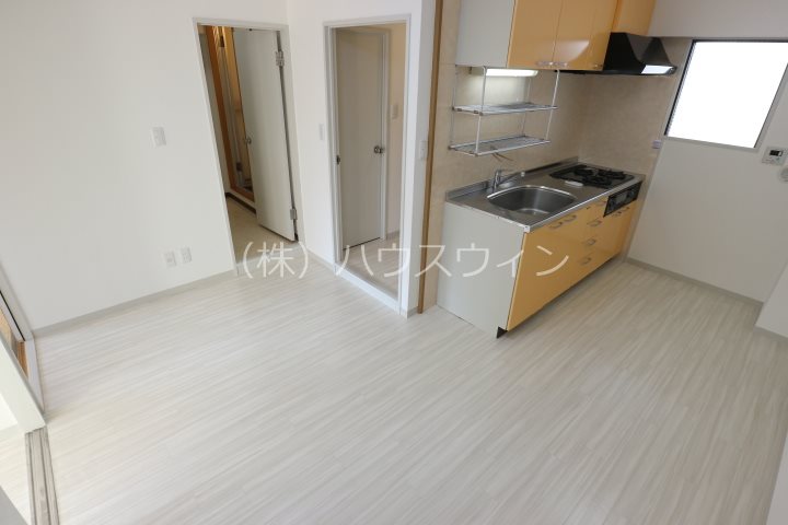 キャピタル南越 リビング