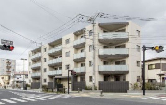 ホワイトアーミン湘南 302号室 外観